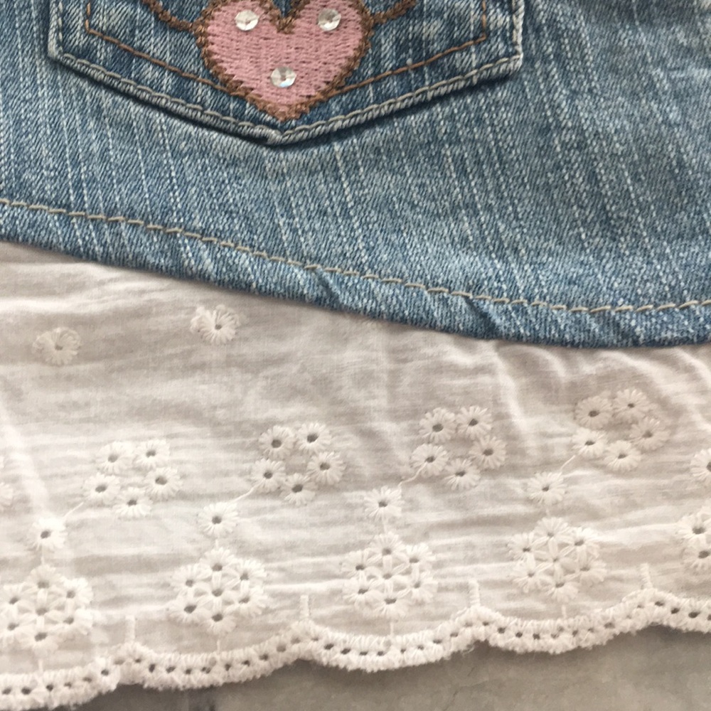 🆕Mudd Girls Size (4) Denim Skirt with Eyelet hem - Picture 5 of 7